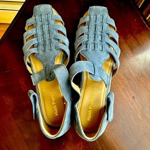 Blue suede Hush Puppies Fisherman Sandals Sz 9